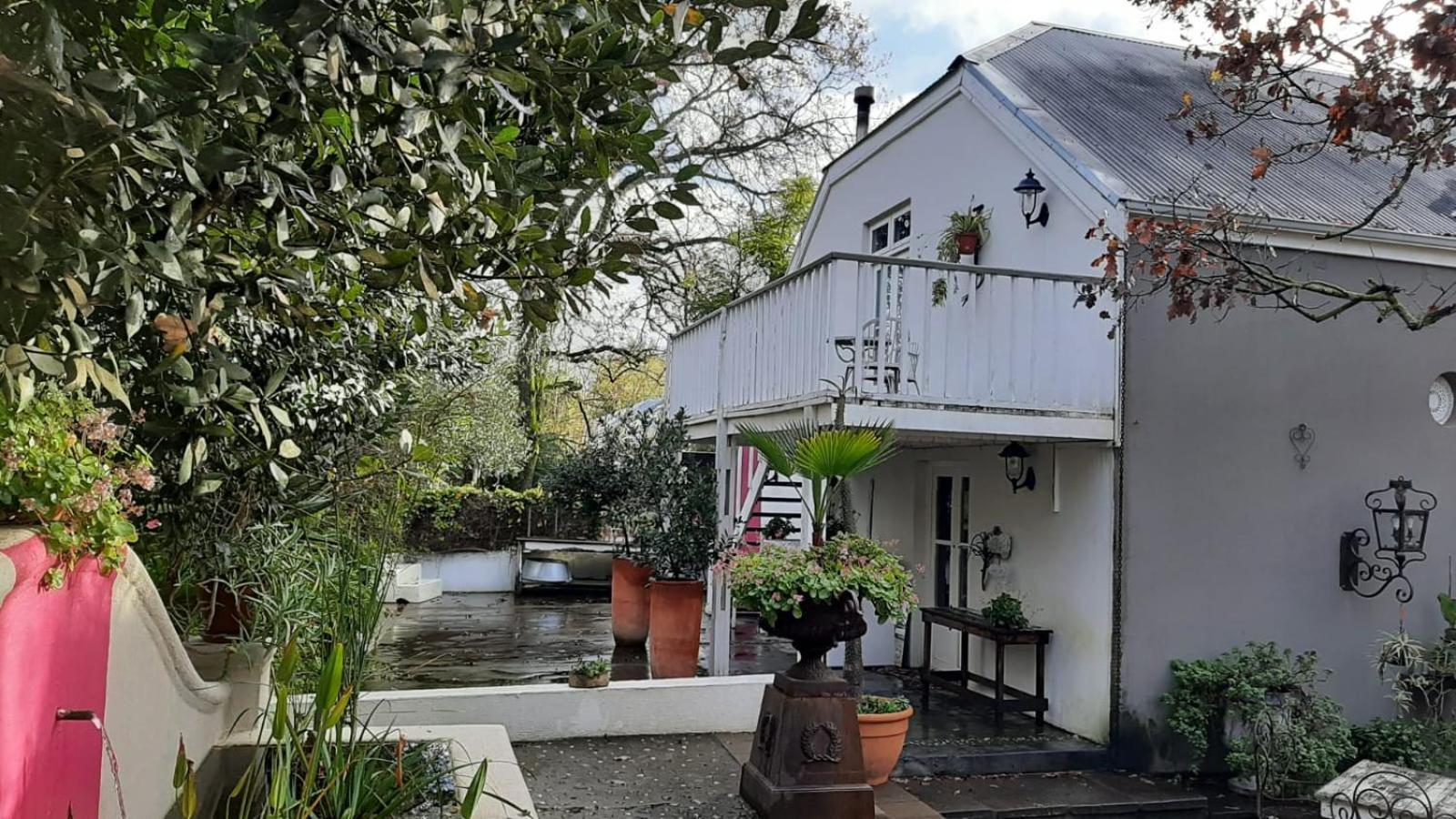 Cafe Felix & Old Oak Manor 호텔 리비크 카스틸 외부 사진